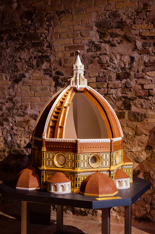 Tactile museum, Omero Museum. A replica of Brunelleschi's Dome.